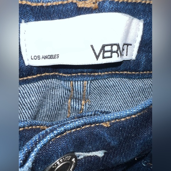 Vervet skinny, raw hem, non distressed jeans size 9/29 - Picture 4 of 8